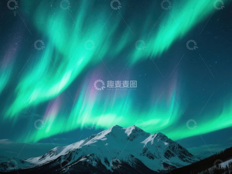 高清大图下载【趣麦麦图】极光映照雪山夜景