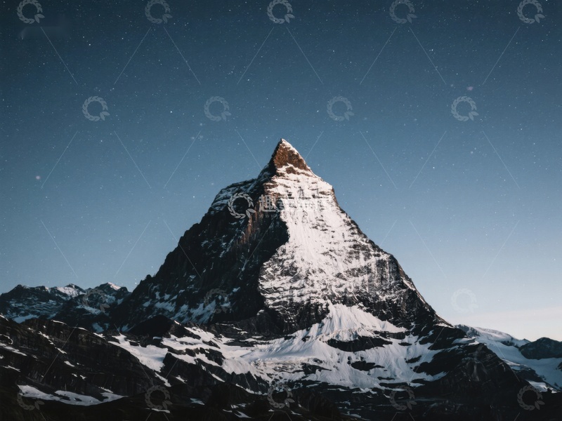 高清大图下载【趣麦麦图】夜空下的雪山峰