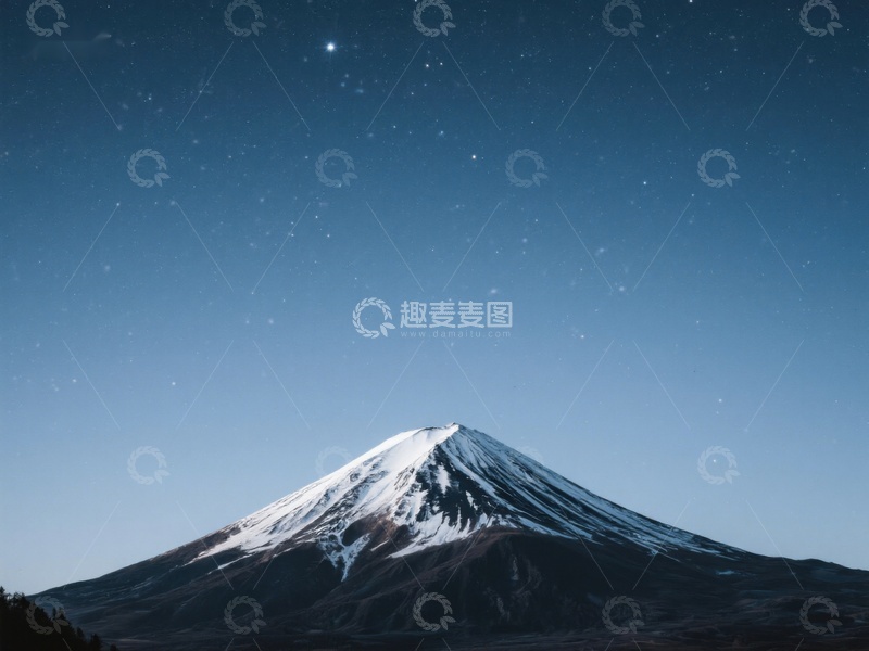高清大图下载【趣麦麦图】夜空下的雪山