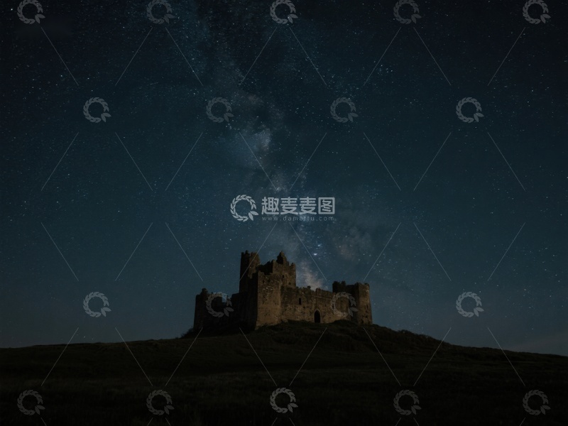 高清大图下载【趣麦麦图】夜空下的古老城堡
