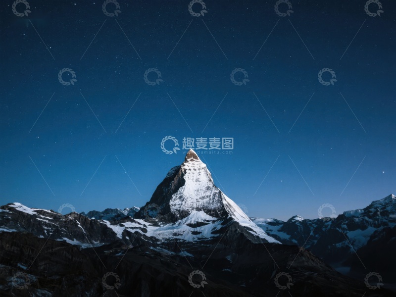 高清大图下载【趣麦麦图】夜空下的雪山之巅