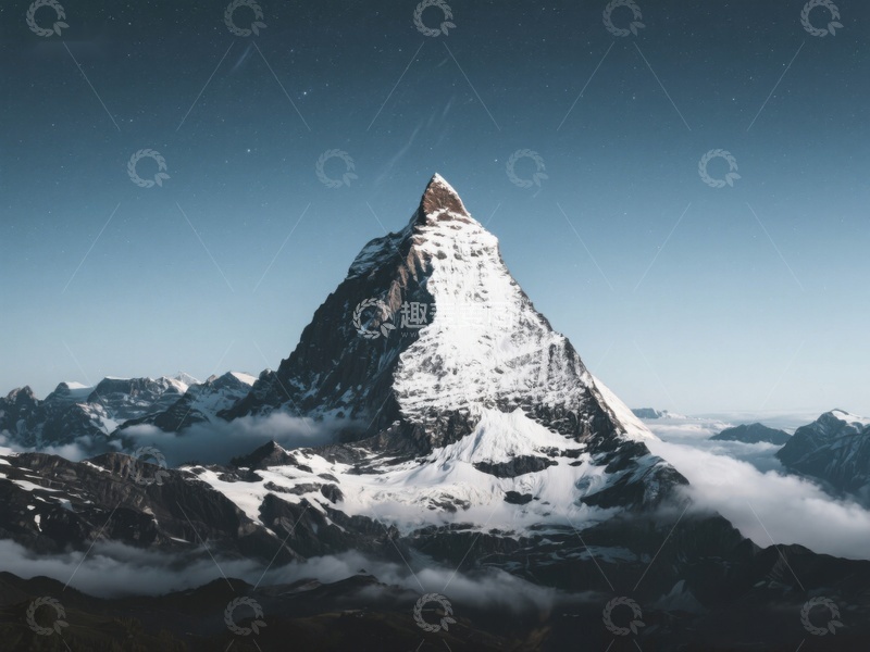 高清大图下载【趣麦麦图】雪山之巅，云雾缭绕