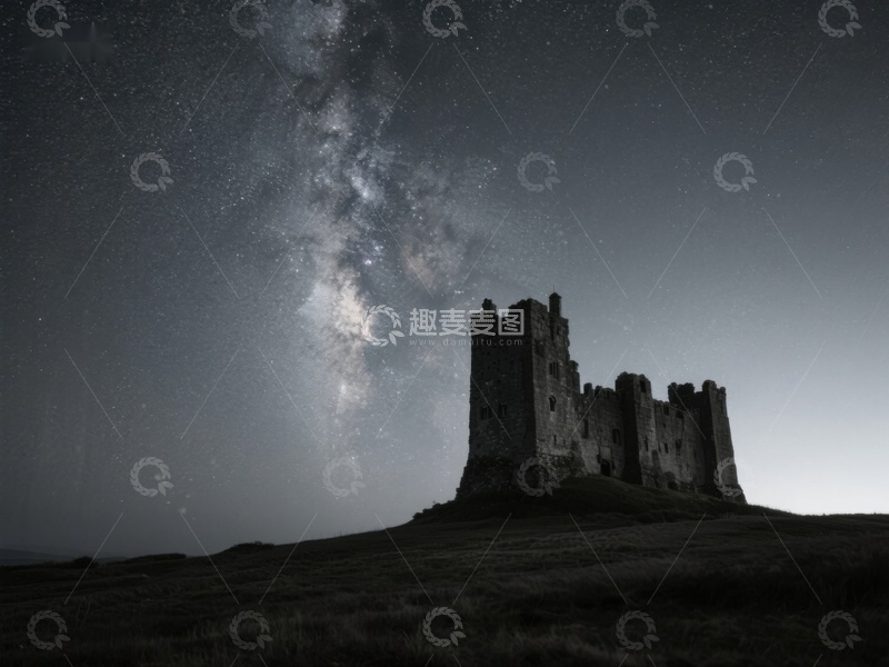 高清大图下载【趣麦麦图】-夜空下的古堡与银河