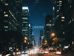 夜幕下的城市街道
