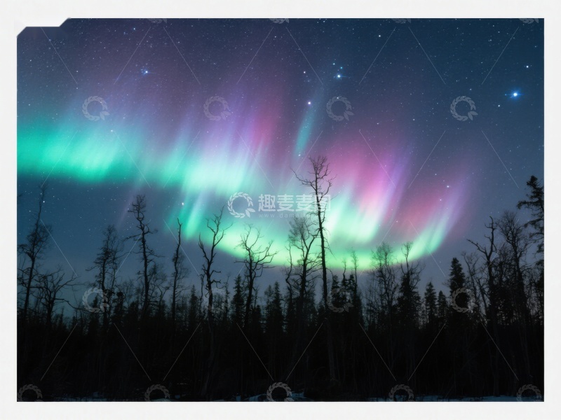 高清大图下载【趣麦麦图】极光在夜空下闪耀