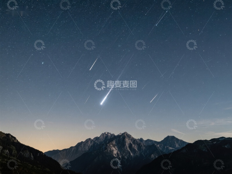 高清大图下载【趣麦麦图】流星划过夜空，山峦静谧壮观