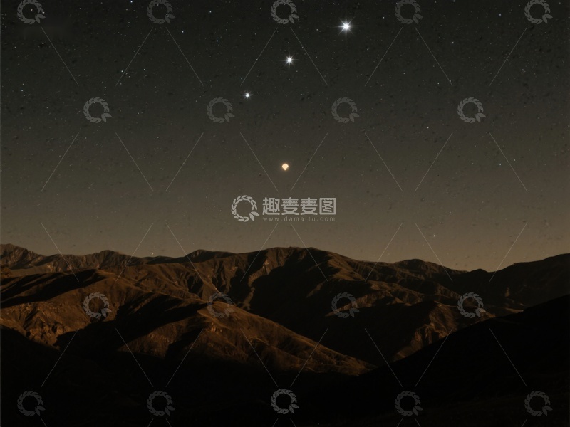高清大图下载【趣麦麦图】夜空星辰与山脉剪影