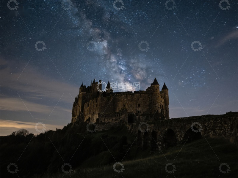 高清大图下载【趣麦麦图】星空下的古老城堡