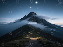 星光下的山间小径