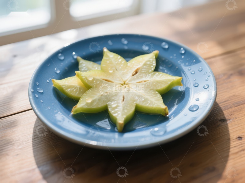 高清大图下载【趣麦麦图】切片杨桃置于蓝色盘中