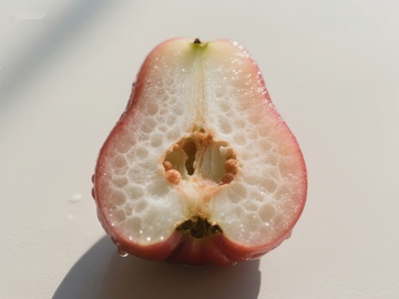 切开的莲雾果实特写