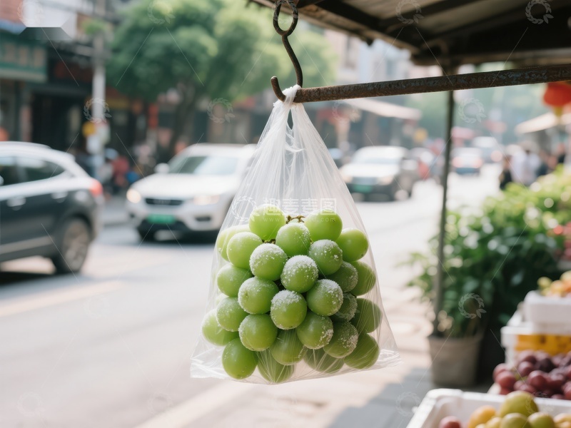 高清大图下载【趣麦麦图】街头悬挂的青葡萄
