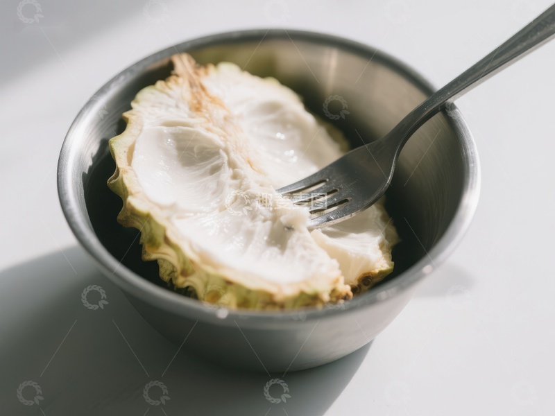 高清大图下载【趣麦麦图】碗中叉子叉着的白色果肉