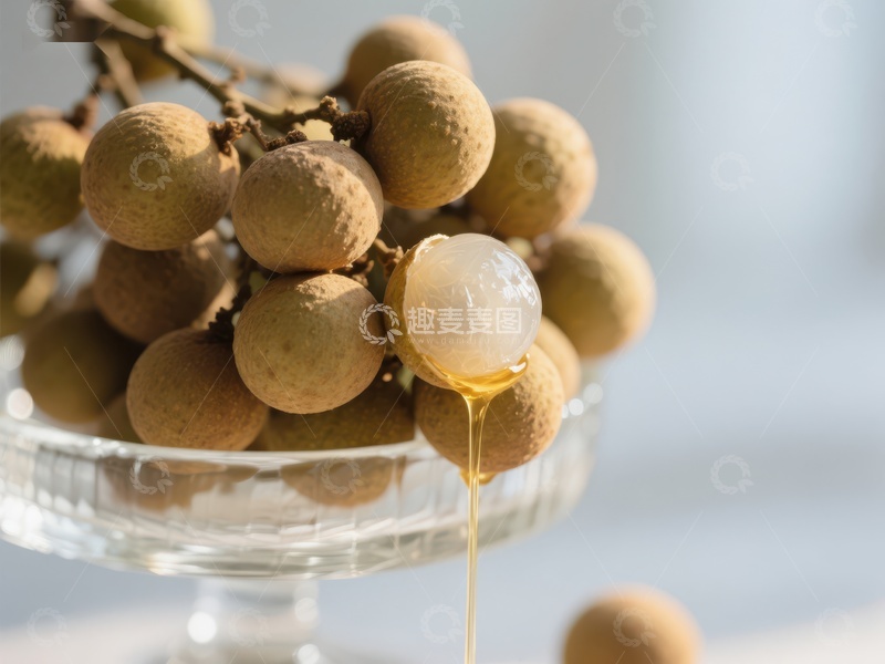 高清大图下载【趣麦麦图】新鲜龙眼果盘，甜蜜汁液滴落