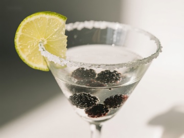 黑莓柠檬鸡尾酒