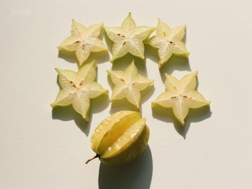 切片杨桃展示独特星形纹理