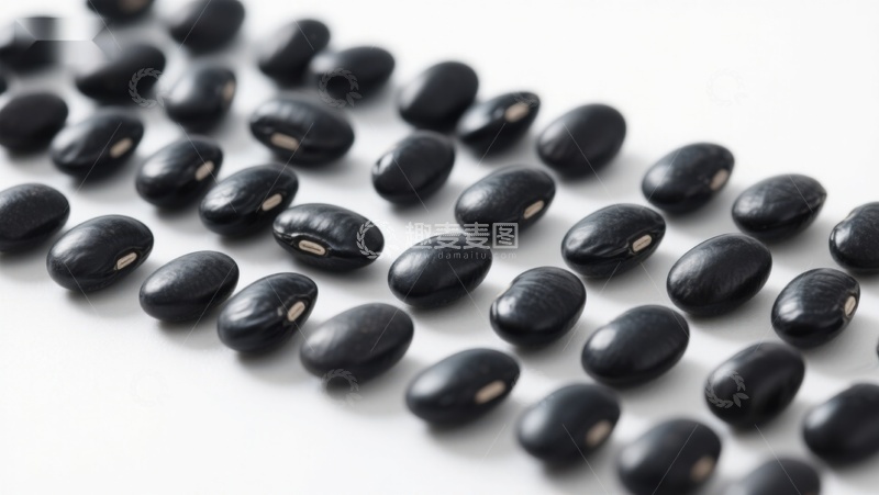 高清大图下载【趣麦麦图】整齐排列的黑豆