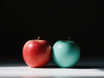 红绿苹果对比静物摄影