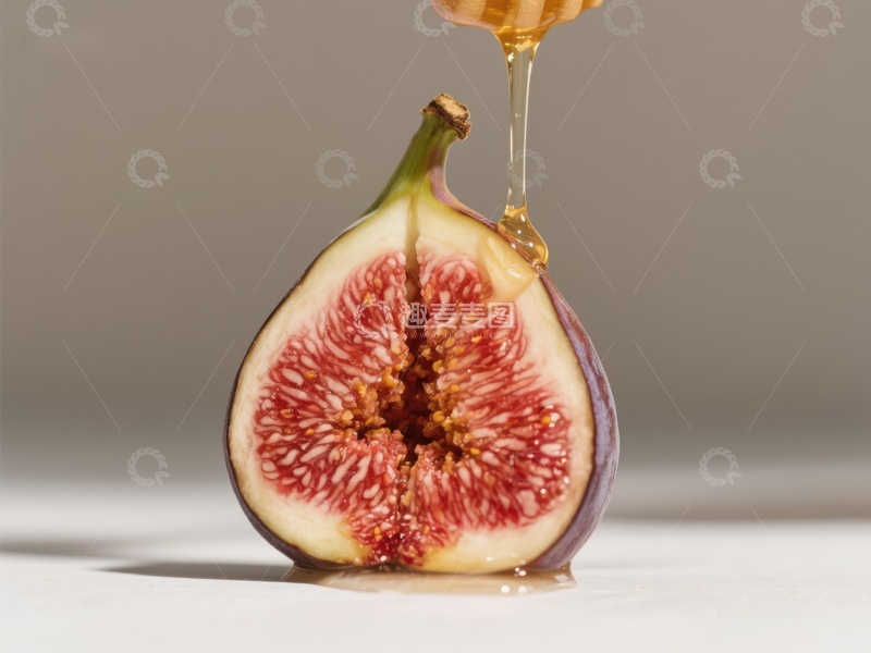 高清大图下载【趣麦麦图】蜂蜜滴落于切开的无花果