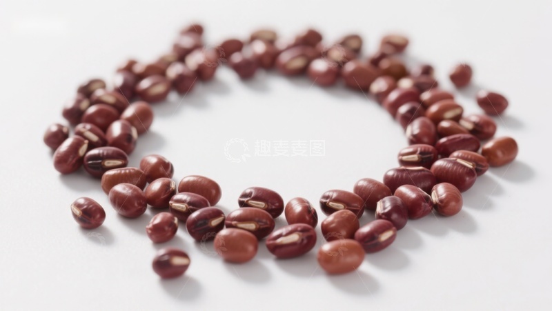 高清大图下载【趣麦麦图】红色豆子排列成心形图案