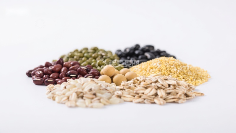 高清大图下载【趣麦麦图】多种谷物与豆类的组合展示