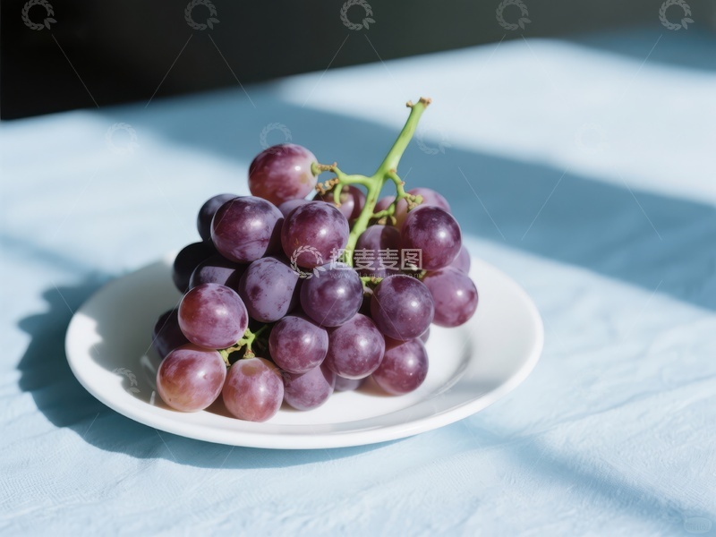 高清大图下载【趣麦麦图】阳光下的紫葡萄