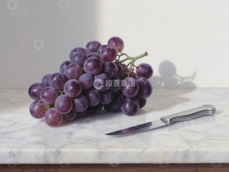 高清大图下载【趣麦麦图】葡萄与刀具的静物组合