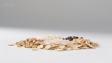 多种谷物与干果的组合