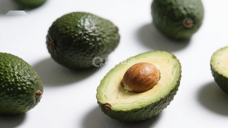 高清大图下载【趣麦麦图】新鲜牛油果切开展示