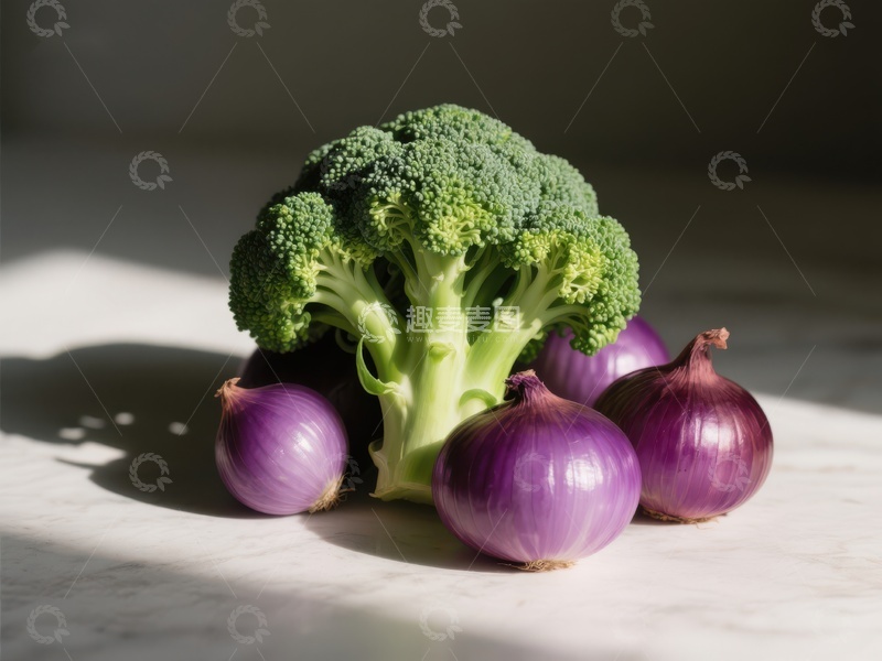 高清大图下载【趣麦麦图】新鲜西兰花与红洋葱的组合