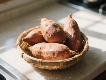 竹篮中的红薯