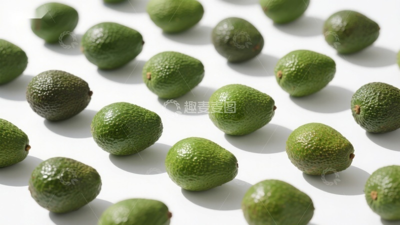 高清大图下载【趣麦麦图】排列整齐的青色小果实