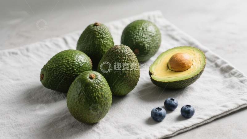 高清大图下载【趣麦麦图】新鲜牛油果与蓝莓静物图