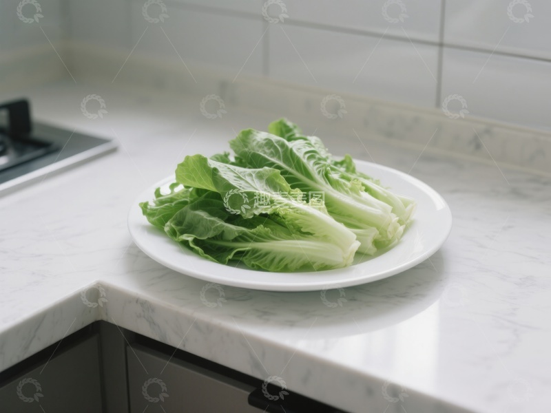 高清大图下载【趣麦麦图】新鲜生菜置于厨房大理石台面上