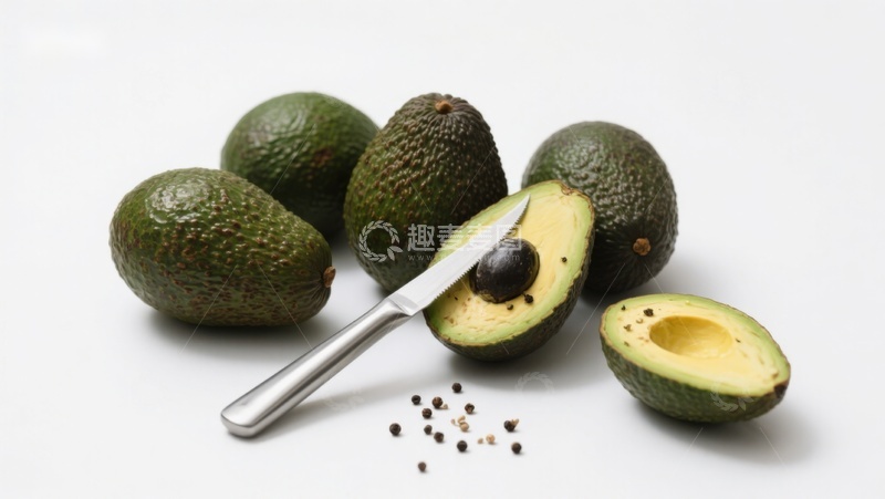 高清大图下载【趣麦麦图】新鲜牛油果与刀具展示