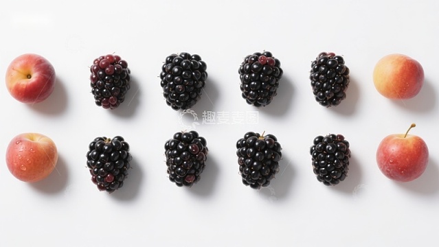 黑莓与桃子的对称排列