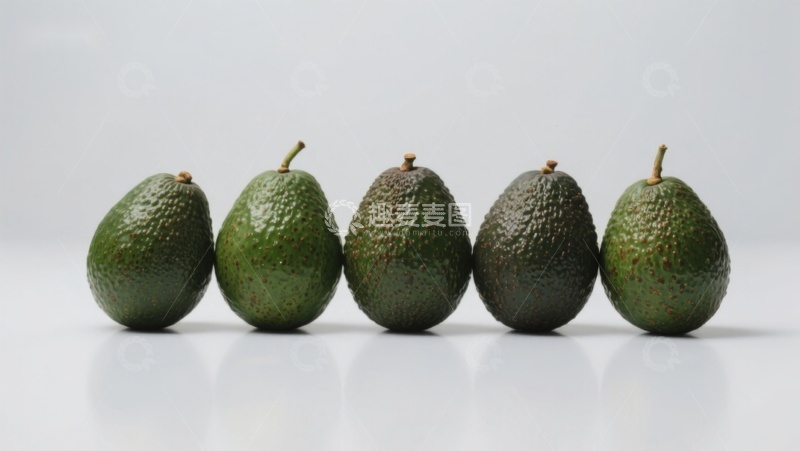 高清大图下载【趣麦麦图】五个整齐排列的牛油果