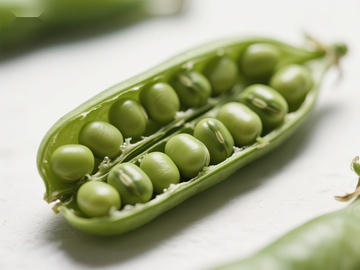 新鲜豌豆荚特写