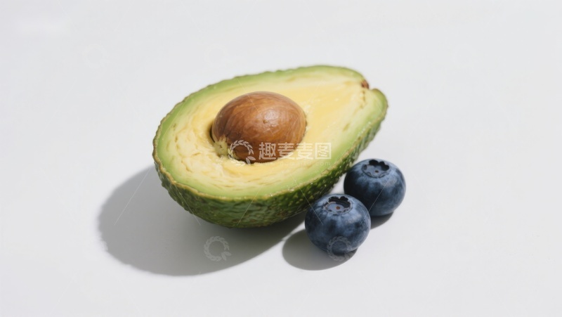 高清大图下载【趣麦麦图】半个牛油果与蓝莓