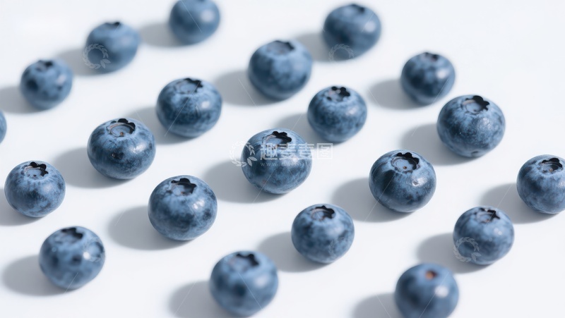 高清大图下载【趣麦麦图】新鲜蓝莓散落白色背景
