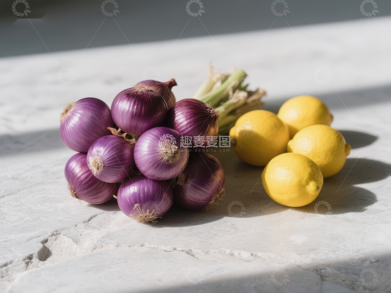 高清大图下载【趣麦麦图】紫洋葱与黄柠檬静物组合