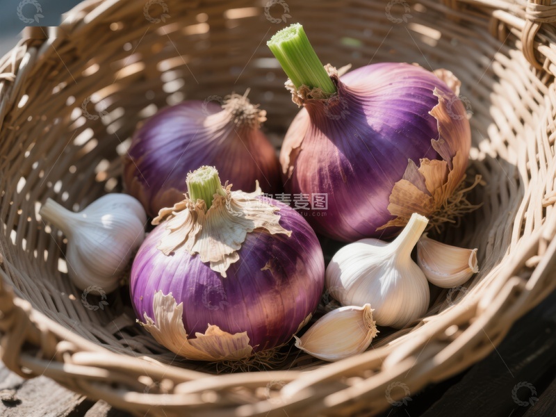 高清大图下载【趣麦麦图】篮子里的紫色洋葱和大蒜