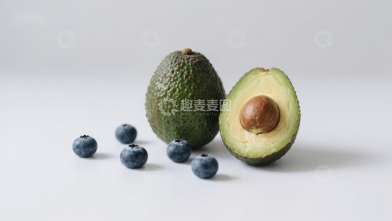高清大图下载【趣麦麦图】新鲜牛油果与蓝莓的组合