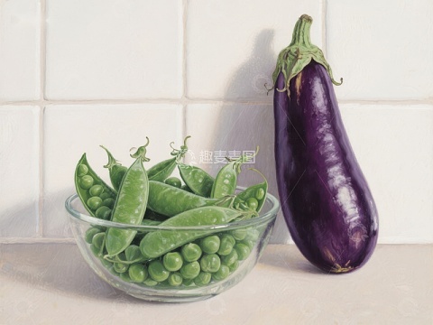 碗中豌豆与紫色茄子