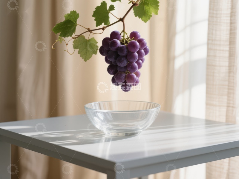 高清大图下载【趣麦麦图】葡萄枝与透明碗的静物组合