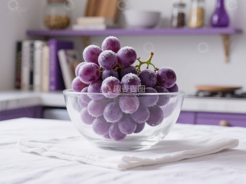 高清大图下载【趣麦麦图】透明碗中的霜冻葡萄