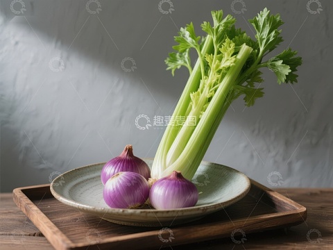 芹菜与洋葱静物摆放