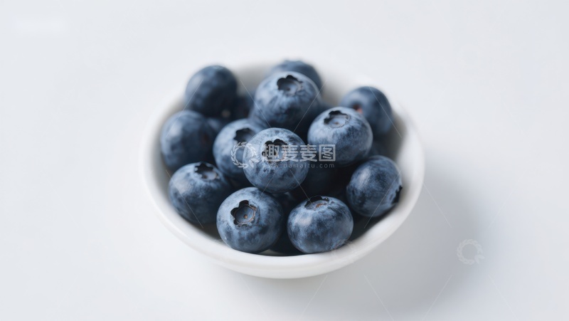 高清大图下载【趣麦麦图】新鲜蓝莓盛于白色碗中