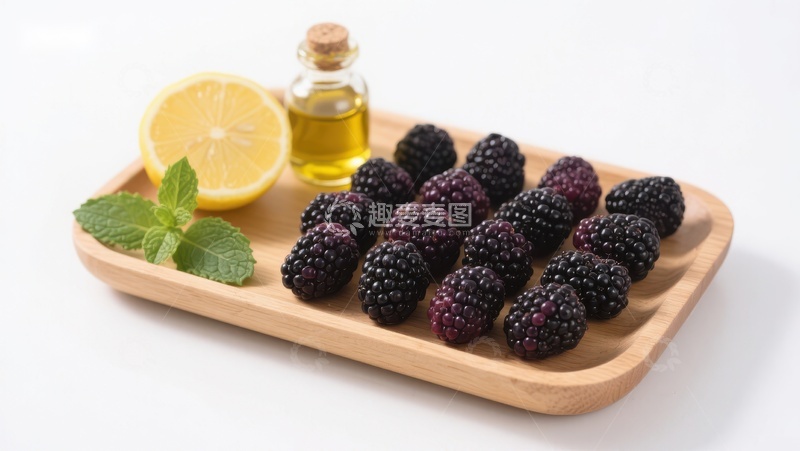 高清大图下载【趣麦麦图】黑莓柠檬与精油的健康组合