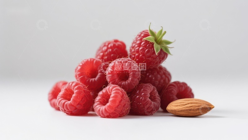 高清大图下载【趣麦麦图】新鲜覆盆子与杏仁特写